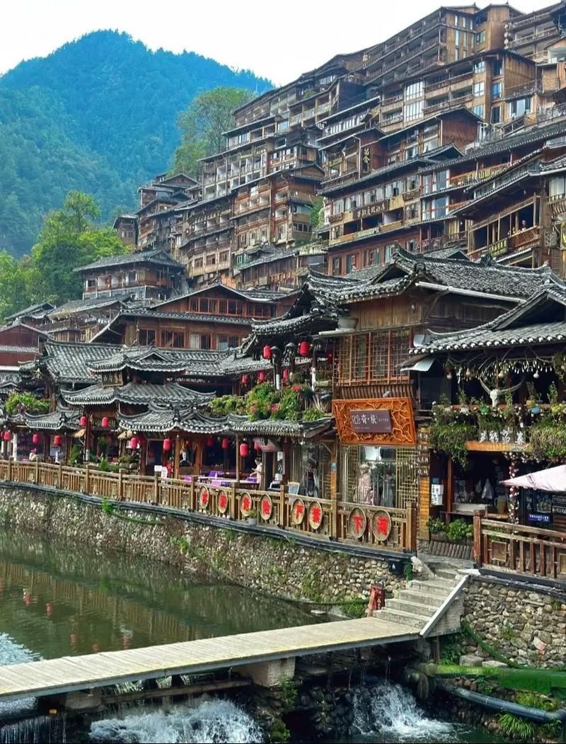 贵州黔东南苗族侗族自治州雷山县今日新增30例境外输入/贵州雷山县是哪个市