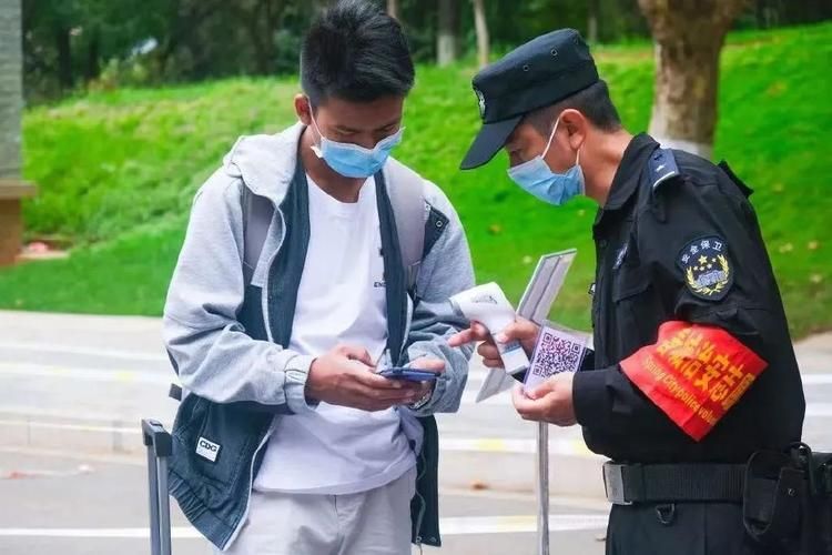 专家:云南昆明嵩明县每年或现多个感染高峰_昆明嵩明县疫情