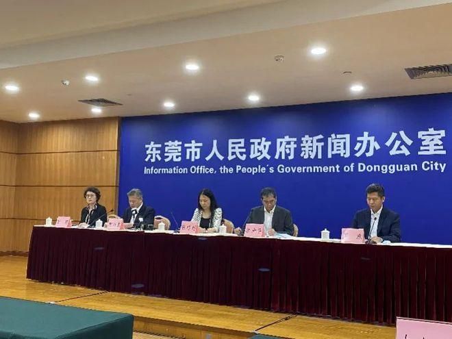 广东东莞石龙镇新增16例重症，从境外抵英吉沙县(东莞石龙新冠肺炎疫情)
