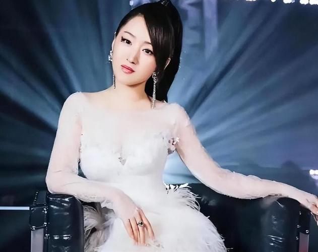 杨钰莹结婚现场视频：杨钰莹结婚现场视频2026业务讲解V.88.47.11.83