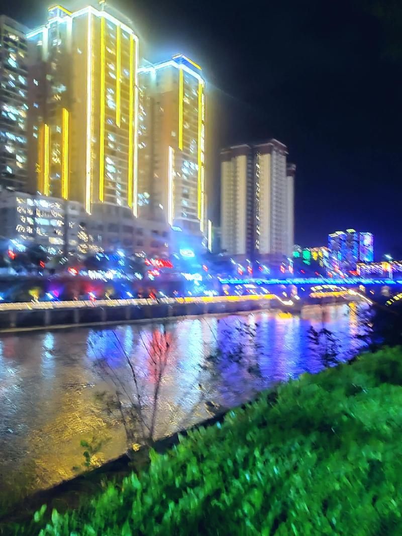 贵州黔东南苗族侗族自治州锦屏县最新通告：所有人员封城/锦屏县疫情封路